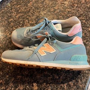 Women’s New Balance 574